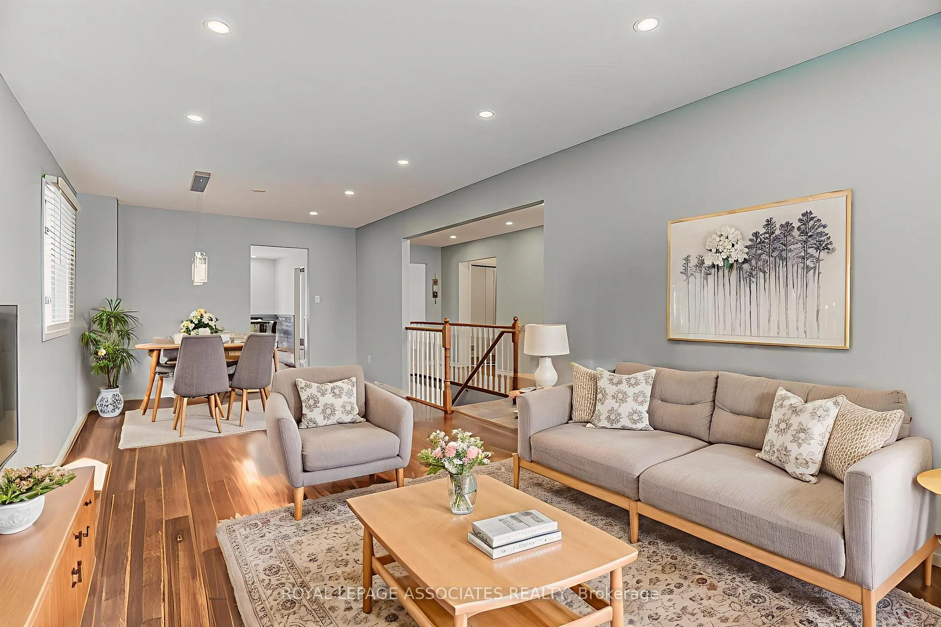 Photo 5 of 130 Cunningham Drive, New Tecumseth, Alliston — HOMEH
