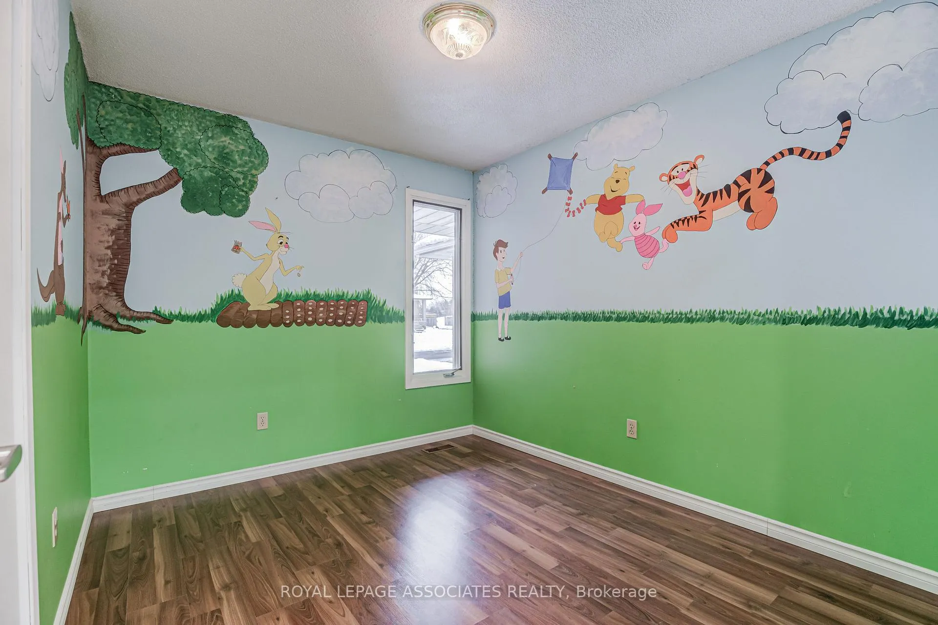 Photo 20 of 130 Cunningham Drive, New Tecumseth, Alliston — HOMEH
