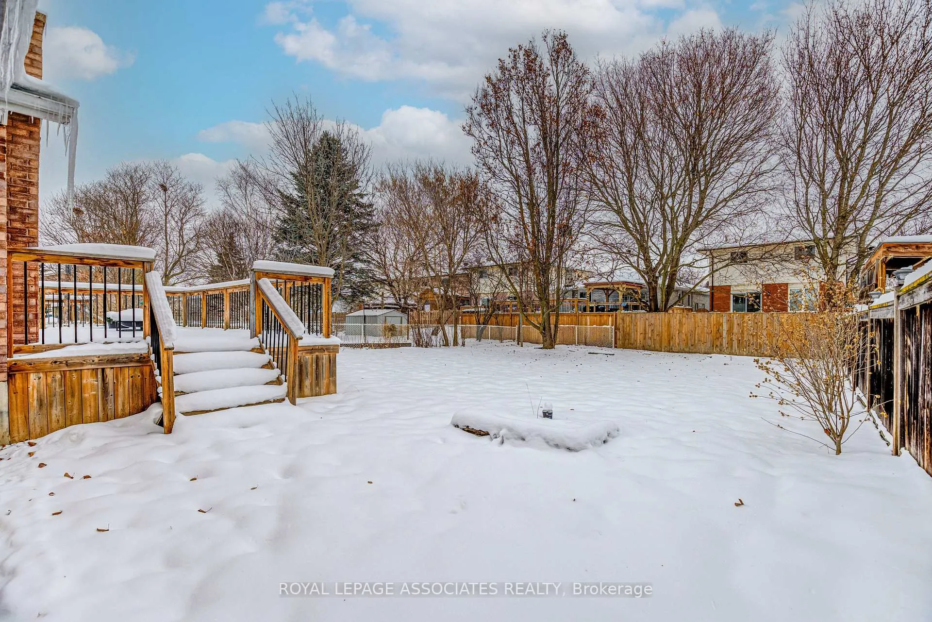 Photo 37 of 130 Cunningham Drive, New Tecumseth, Alliston — HOMEH