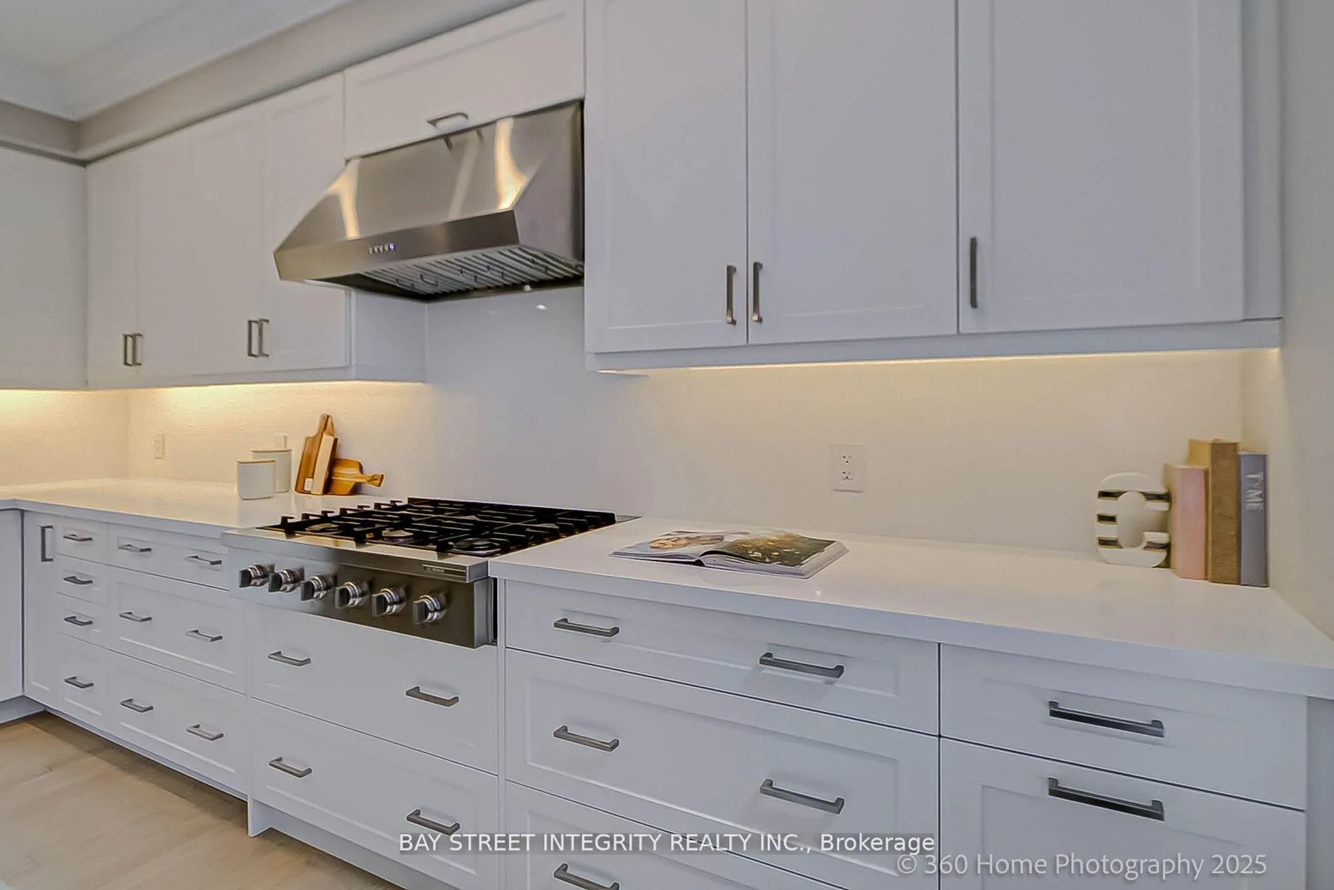 Photo 17 of 15 York Downs Boulevard, Markham, Angus Glen — HOMEH
