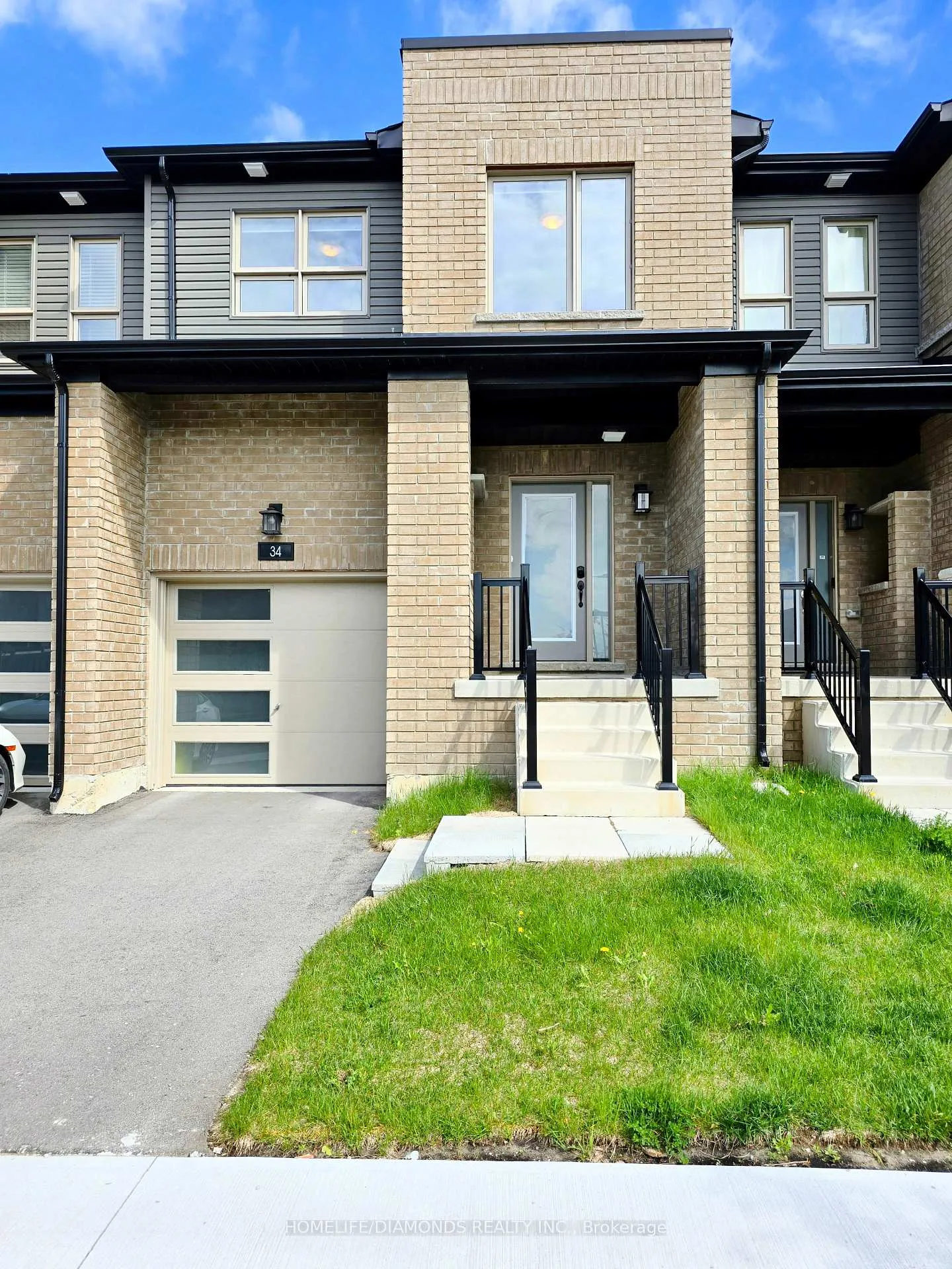 Front of 34 Westwood Avenue