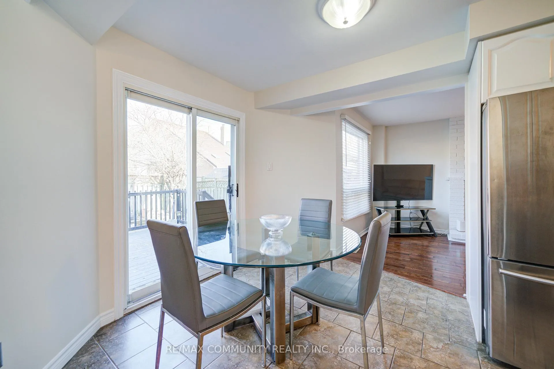 Photo 15 of 17 Brightly Drive, Ajax, Central West — HOMEH