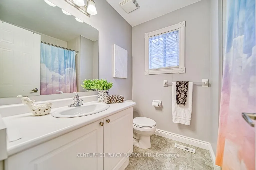 Photo 24 of 181 Wilkins Crescent, Clarington, Courtice — HOMEH
