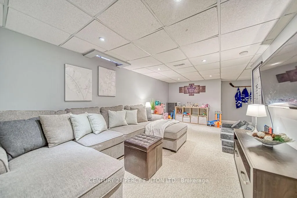Photo 25 of 181 Wilkins Crescent, Clarington, Courtice — HOMEH