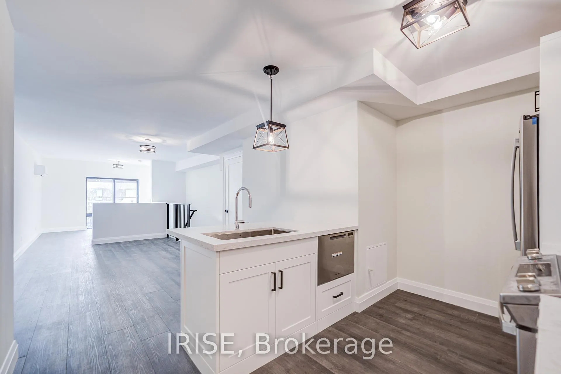 Photo 1 of Unit 1, 619 Mount Pleasant Road, Toronto, Mount Pleasant East — HOMEH