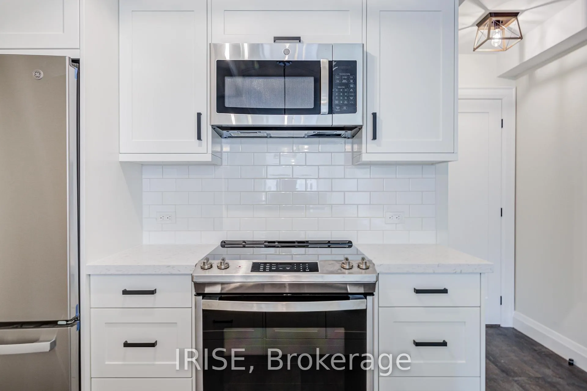 Photo 15 of Unit 1, 619 Mount Pleasant Road, Toronto, Mount Pleasant East — HOMEH