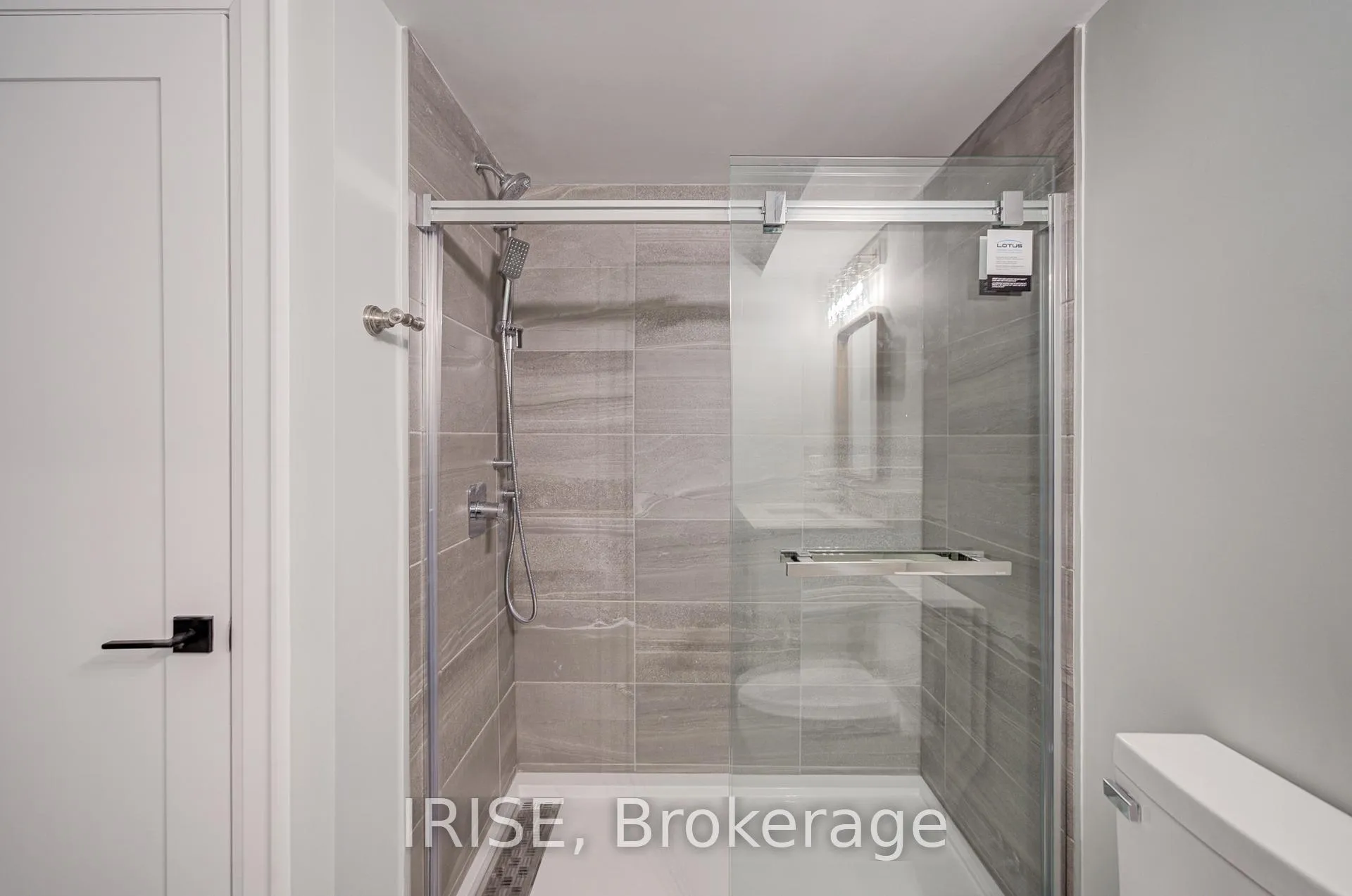 Photo 17 of Unit 1, 619 Mount Pleasant Road, Toronto, Mount Pleasant East — HOMEH