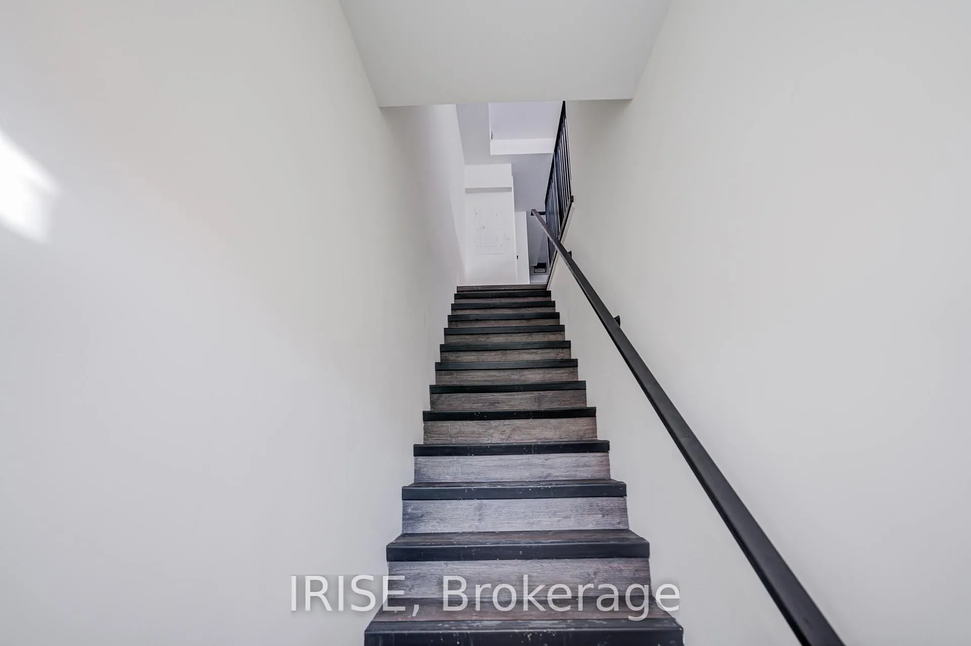 Photo 20 of Unit 1, 619 Mount Pleasant Road, Toronto, Mount Pleasant East — HOMEH