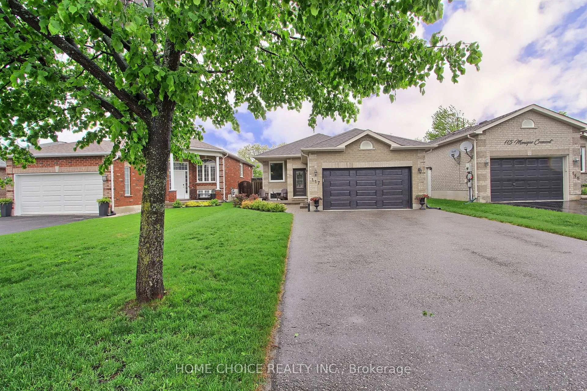 Photo 6 of 117 Monique Crescent W, Barrie, East Bayfield — HOMEH