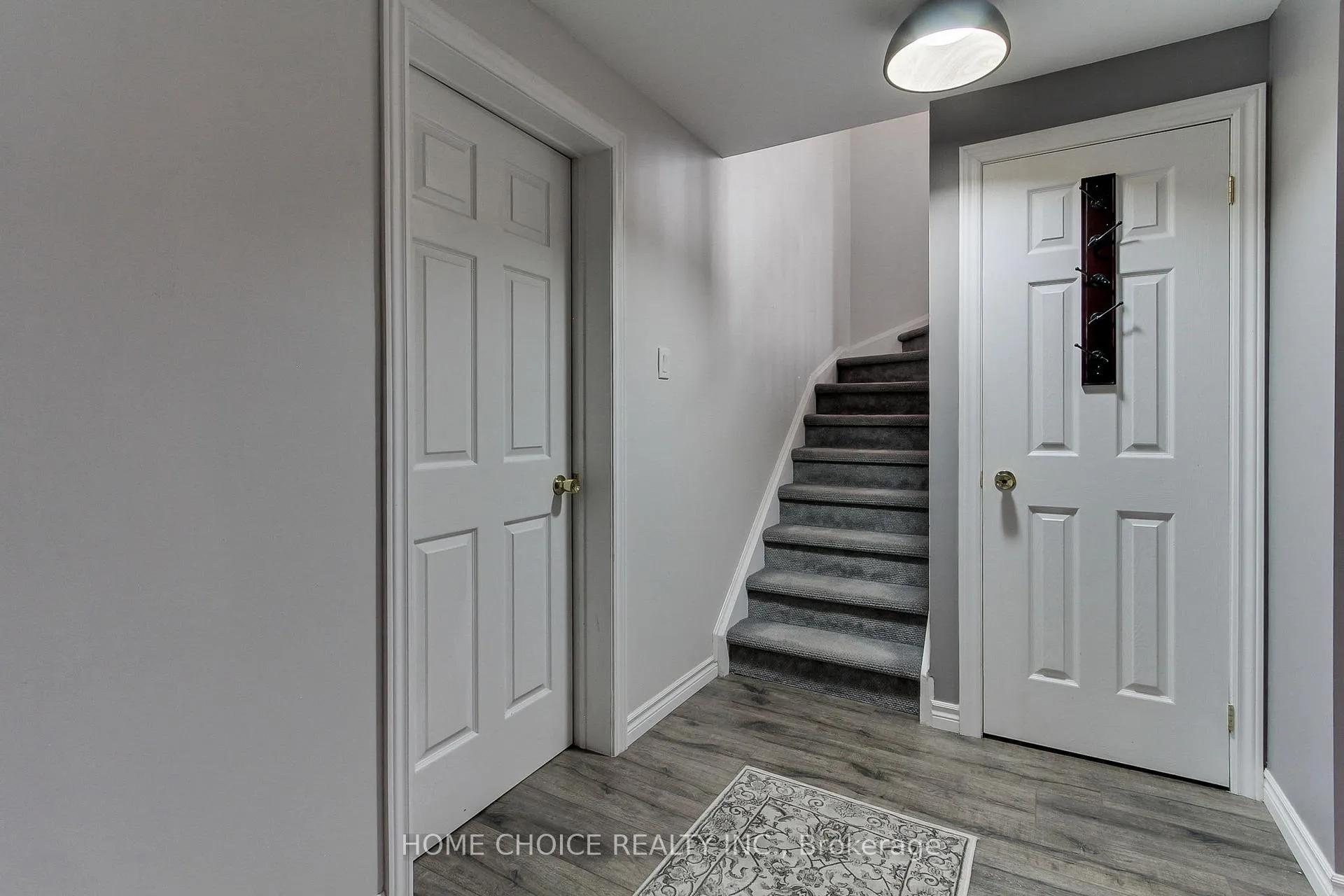 Photo 31 of 117 Monique Crescent W, Barrie, East Bayfield — HOMEH