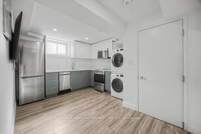 Front of Unit 2 Basement, 69 Blythwood Road N