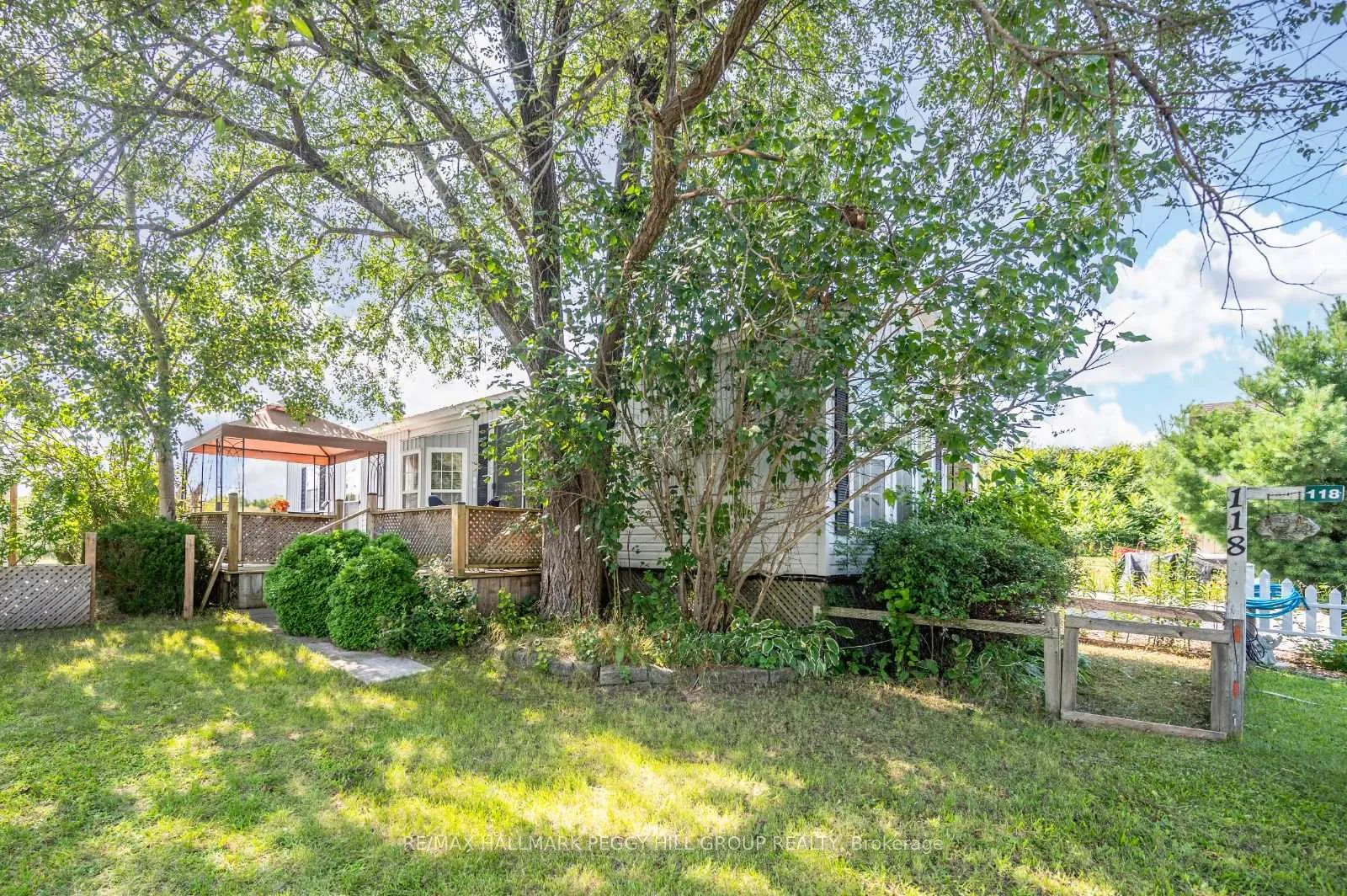 Photo 2 of Unit 118, 5216 County Road 90, Springwater, Rural Springwater — HOMEH