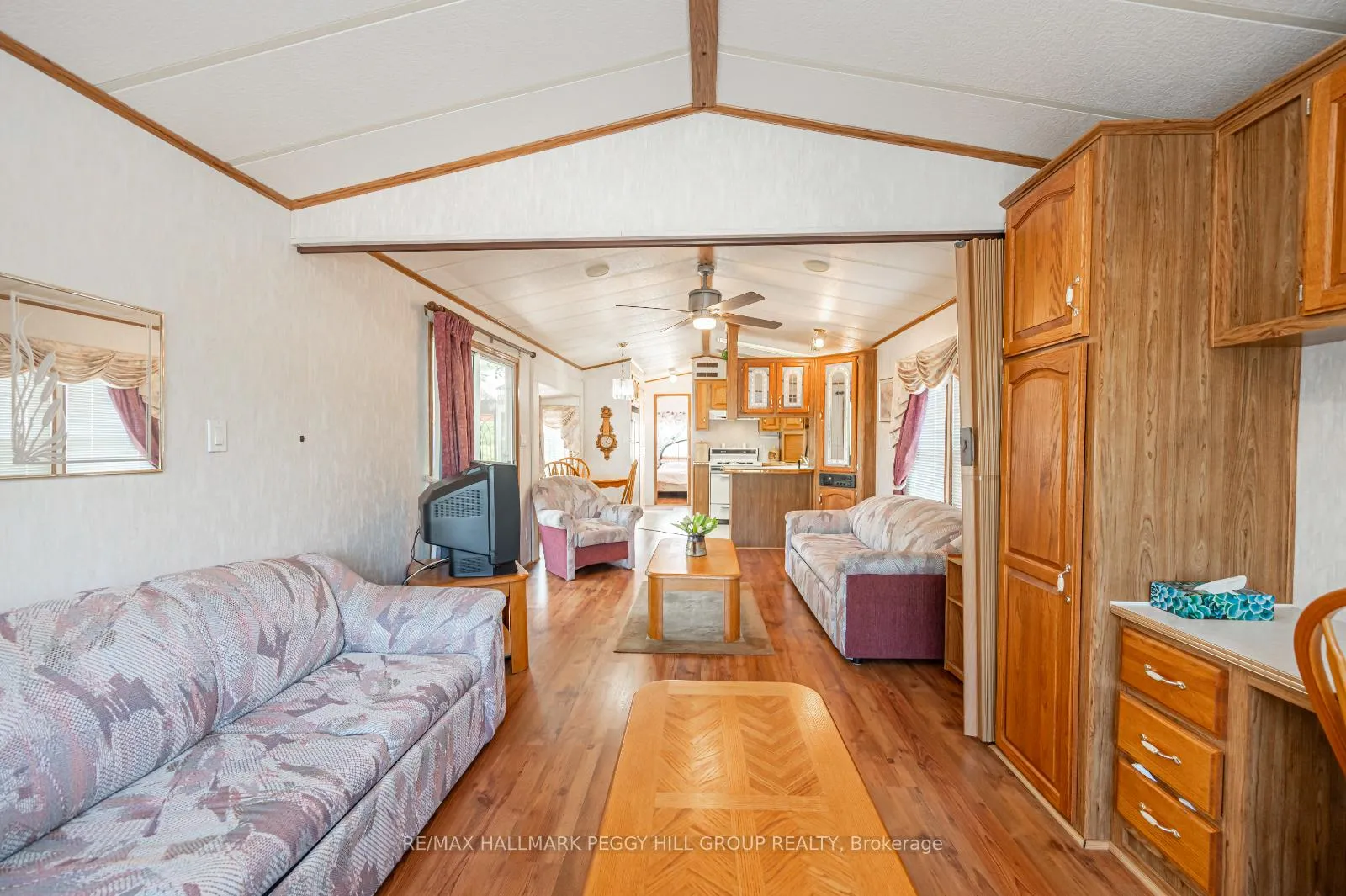 Photo 9 of Unit 118, 5216 County Road 90, Springwater, Rural Springwater — HOMEH