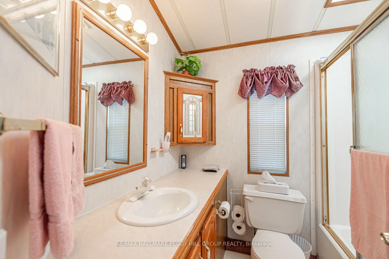 Photo 11 of Unit 118, 5216 County Road 90, Springwater, Rural Springwater — HOMEH