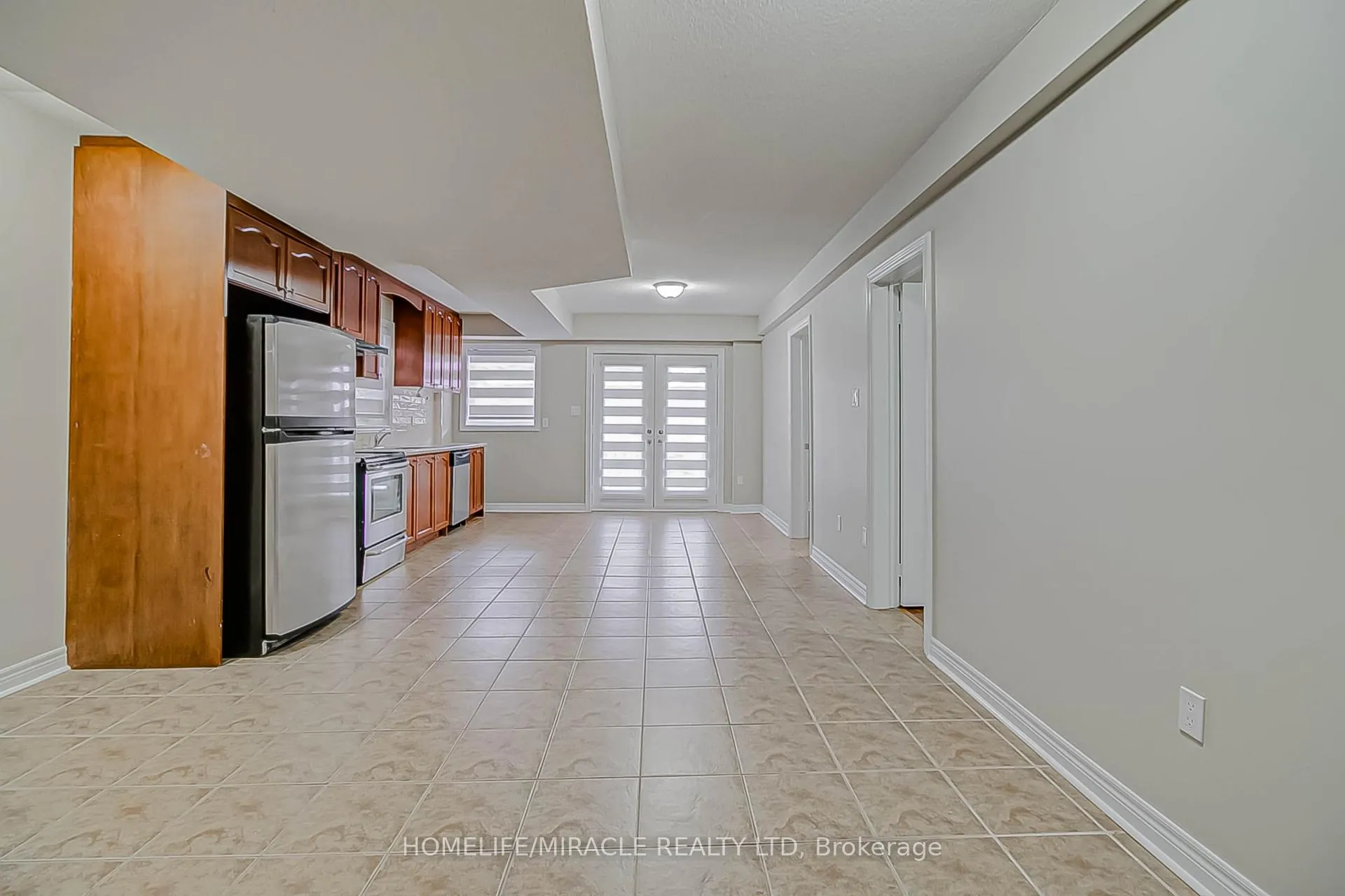 Photo 19 of 43 Canyon gate Crescent, Vaughan, Maple — HOMEH