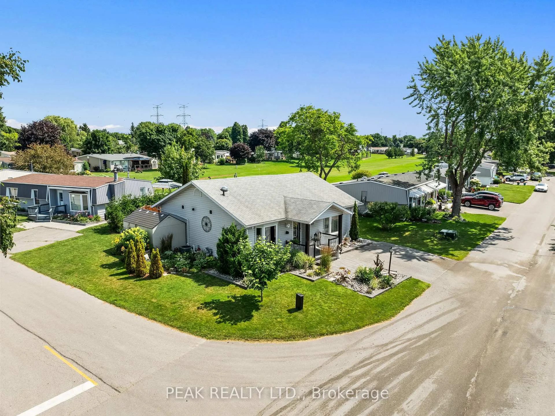Photo 5 of 40 The Cove Road, Clarington, Newcastle — HOMEH