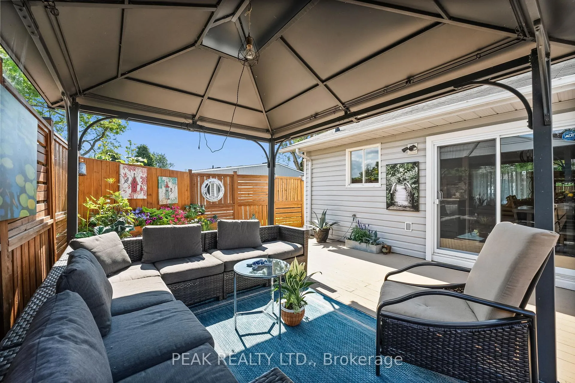 Photo 9 of 40 The Cove Road, Clarington, Newcastle — HOMEH