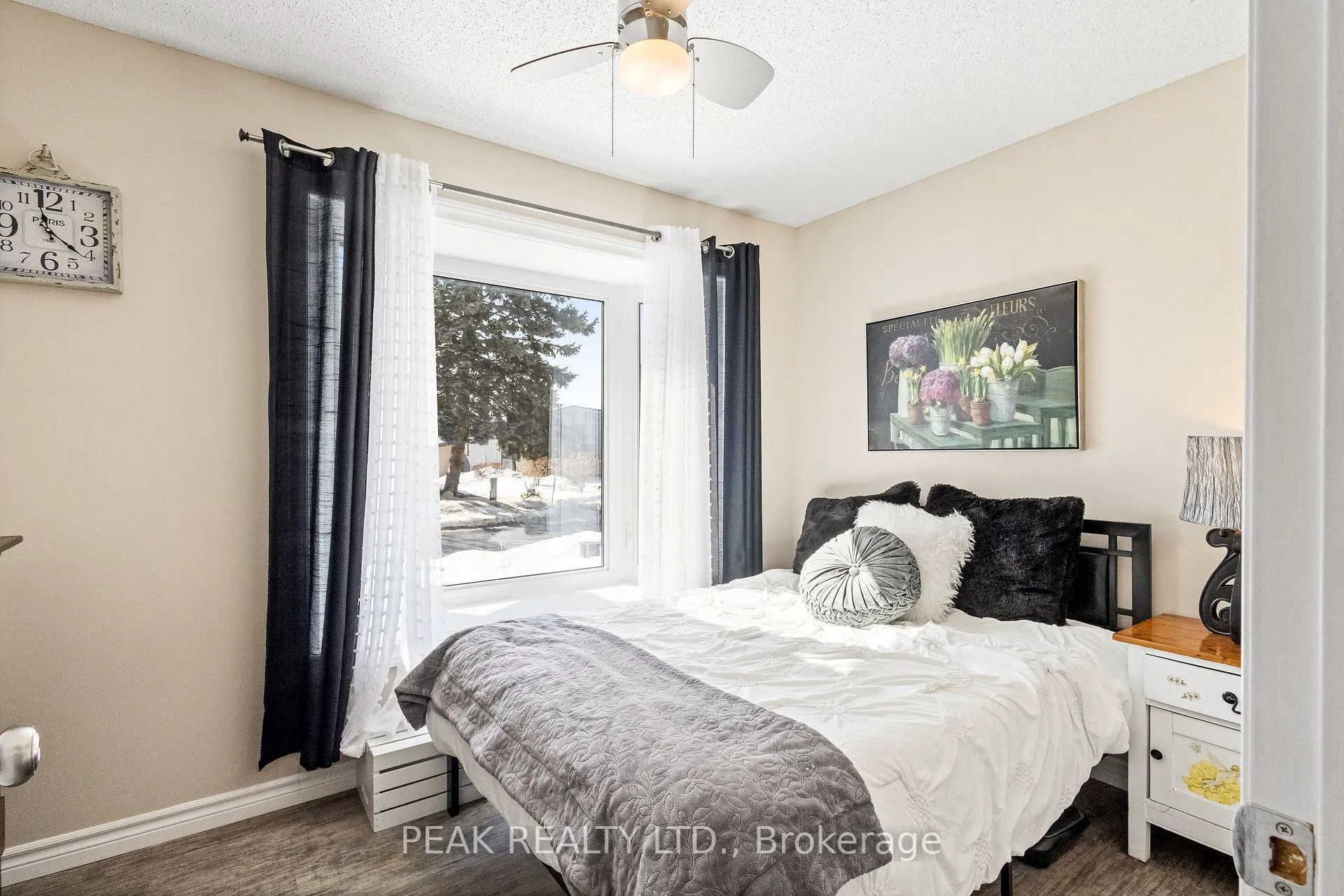 Photo 21 of 40 The Cove Road, Clarington, Newcastle — HOMEH
