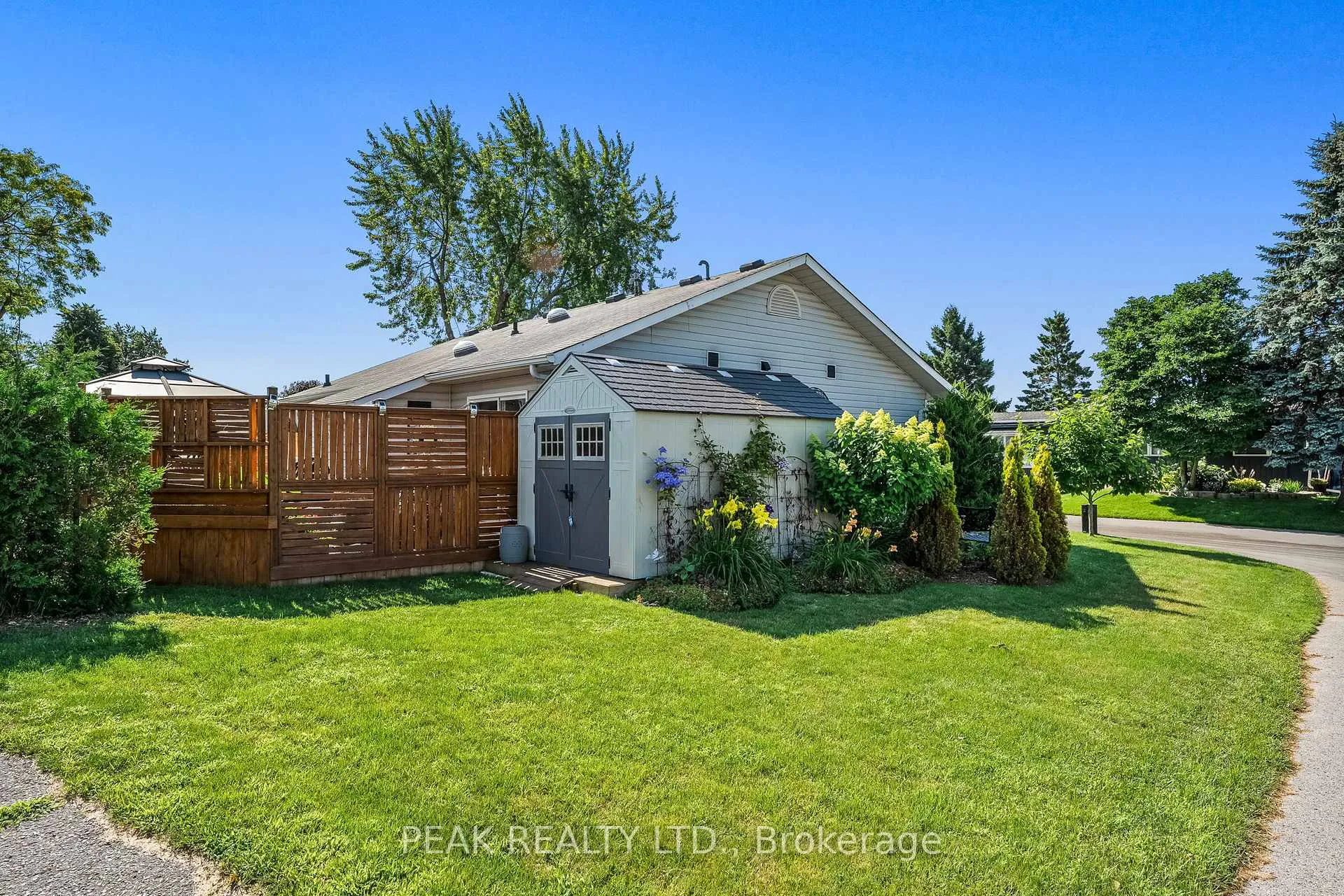 Photo 34 of 40 The Cove Road, Clarington, Newcastle — HOMEH