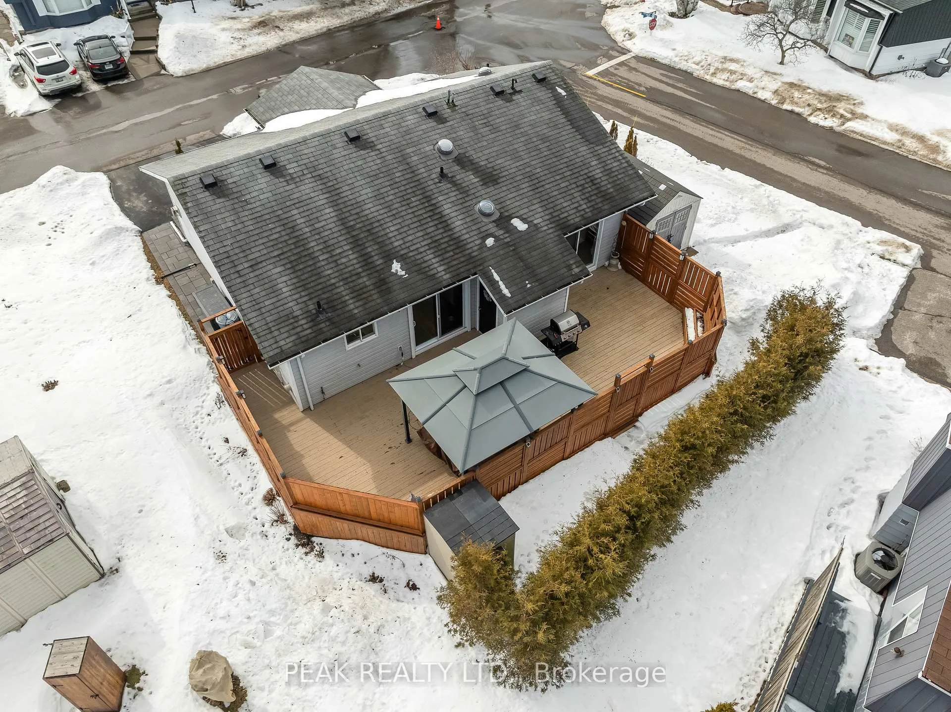Photo 43 of 40 The Cove Road, Clarington, Newcastle — HOMEH