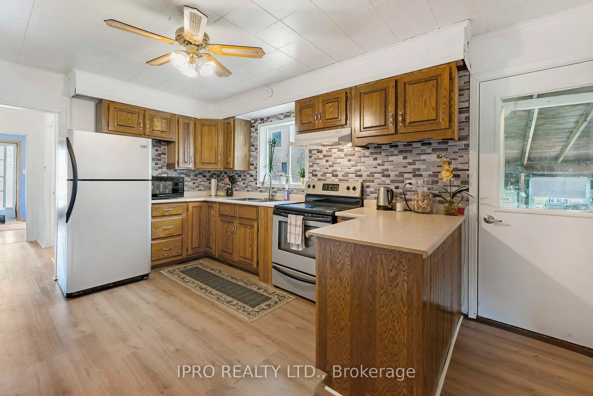 Photo 10 of 111 Fox Street, Penetanguishene — HOMEH