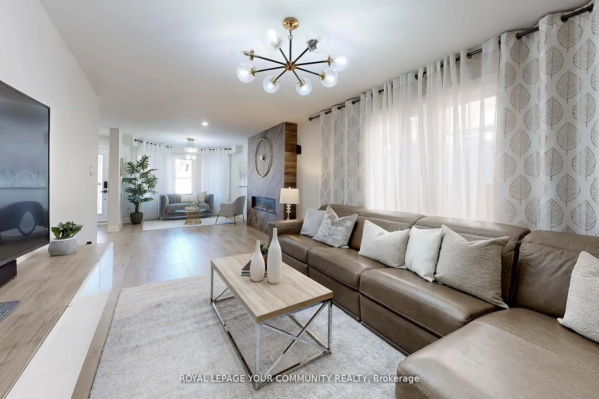 Photo 6 of 236 Thornway Avenue, Vaughan, Brownridge — HOMEH