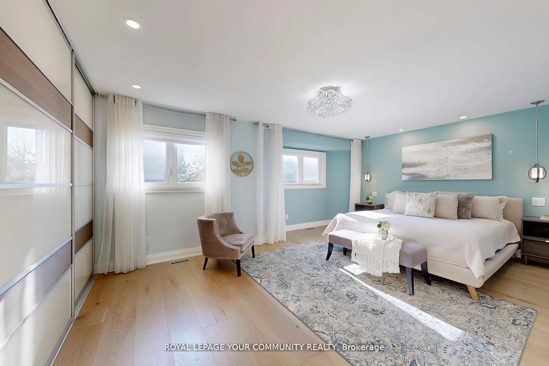 Photo 15 of 236 Thornway Avenue, Vaughan, Brownridge — HOMEH