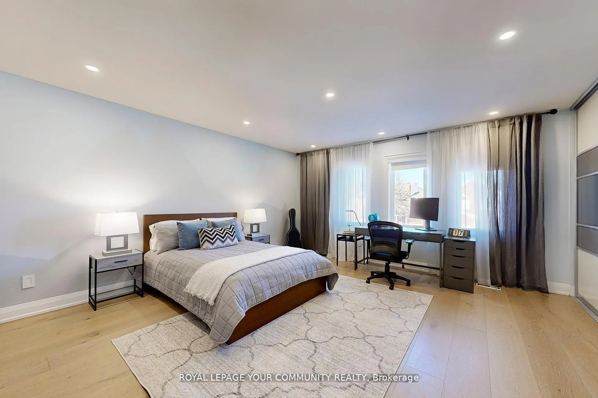 Photo 20 of 236 Thornway Avenue, Vaughan, Brownridge — HOMEH