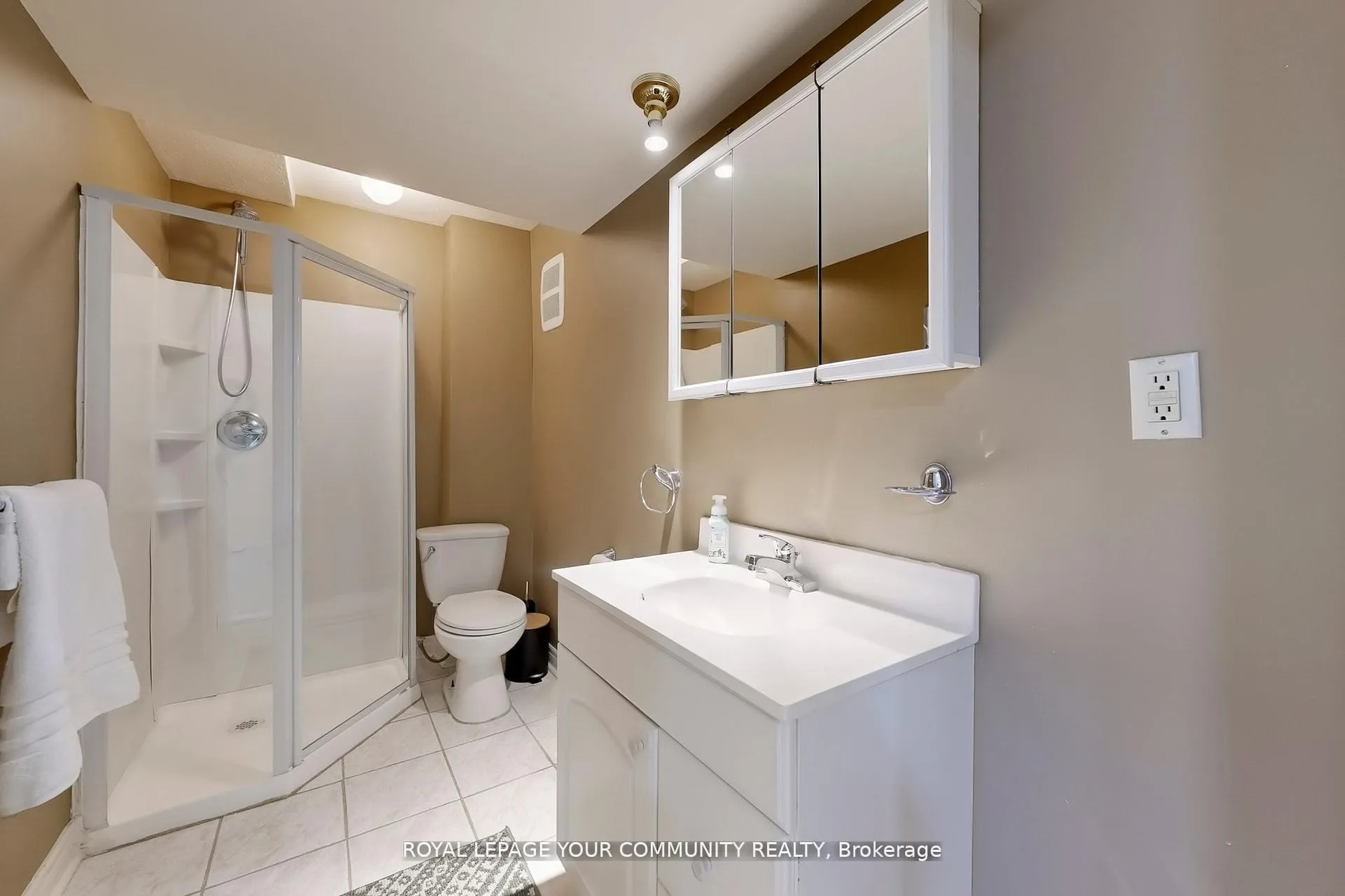 Photo 34 of 236 Thornway Avenue, Vaughan, Brownridge — HOMEH