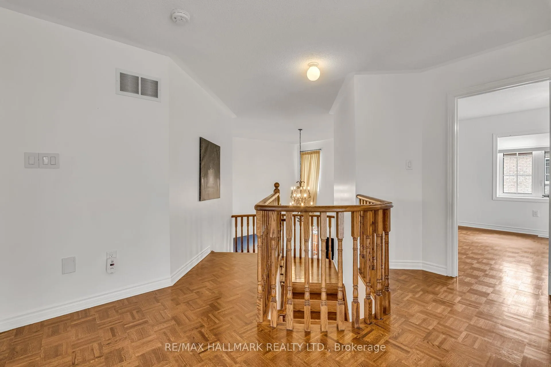 Photo 28 of 1 Storica Drive, Vaughan, Vellore Village — HOMEH