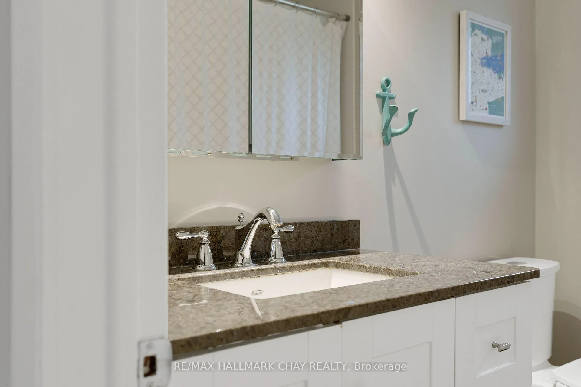 Photo 29 of 210 Kempview Lane, Barrie, South Shore — HOMEH