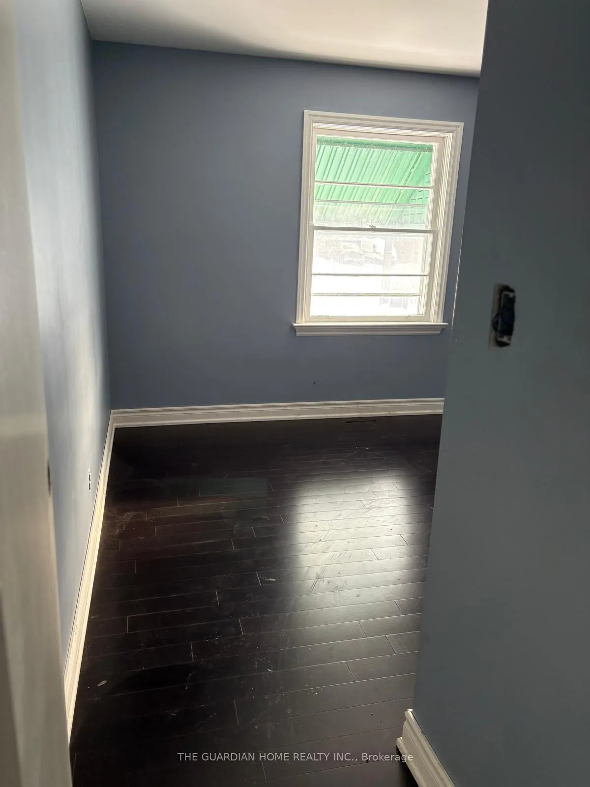 Photo 10 of 2 Edsall Avenue, Clarington, Bowmanville — HOMEH