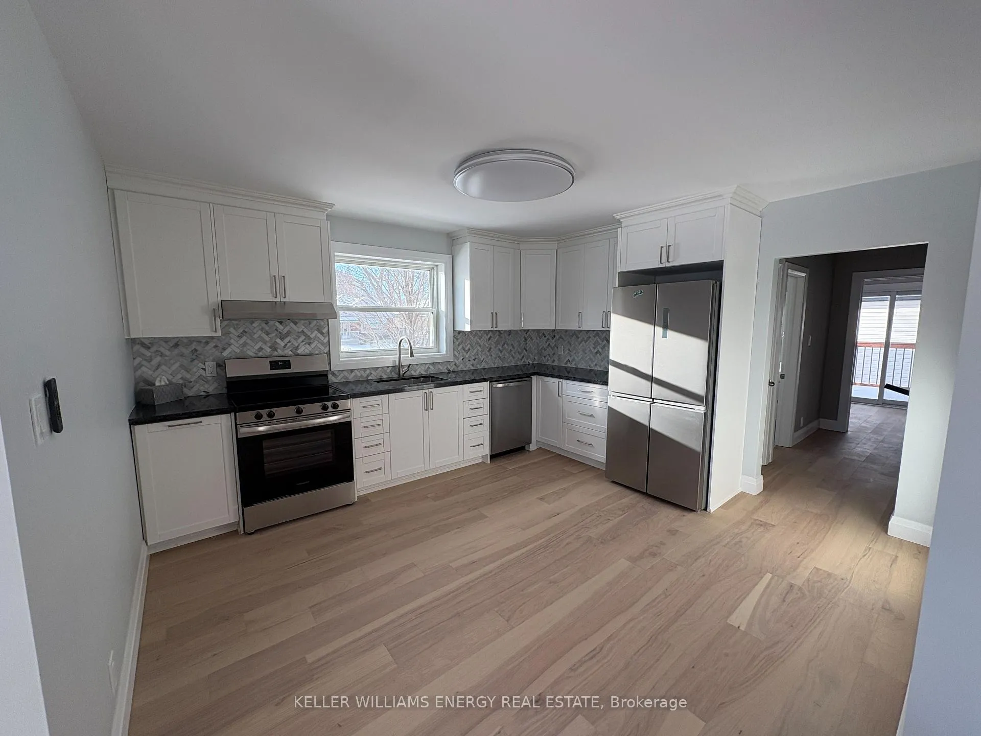 Photo 2 of Unit Main Floor, 430 Eulalie Avenue, Oshawa, Central — HOMEH