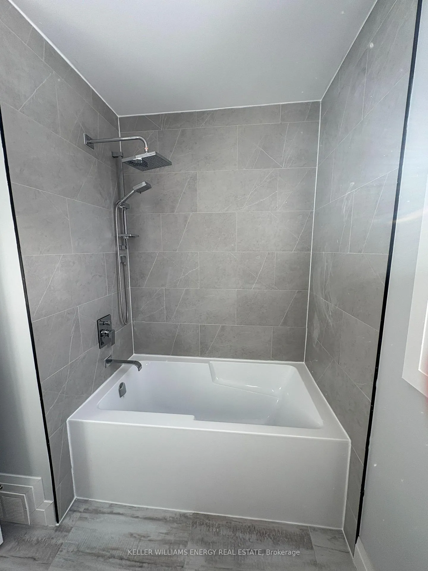 Photo 11 of Unit Main Floor, 430 Eulalie Avenue, Oshawa, Central — HOMEH