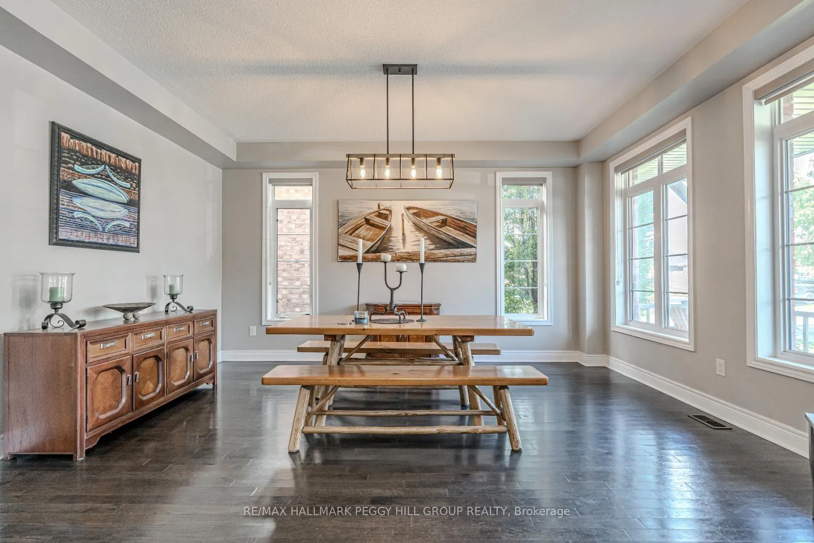 Photo 8 of 35 Royal Park Boulevard, Barrie, Bayshore — HOMEH