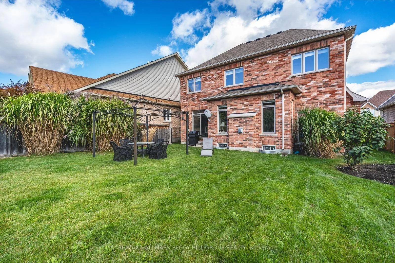 Photo 26 of 35 Royal Park Boulevard, Barrie, Bayshore — HOMEH