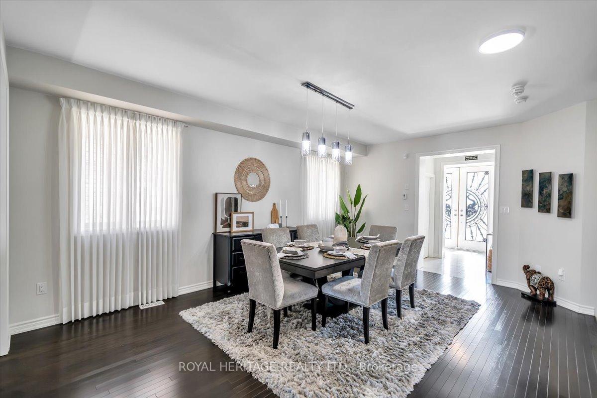 Photo 8 of 47 Buttonshaw Street, Clarington, Bowmanville — HOMEH