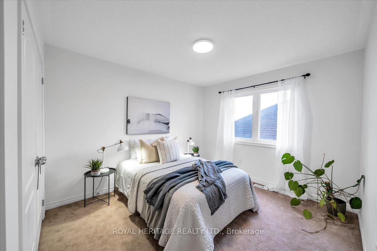 Photo 33 of 47 Buttonshaw Street, Clarington, Bowmanville — HOMEH