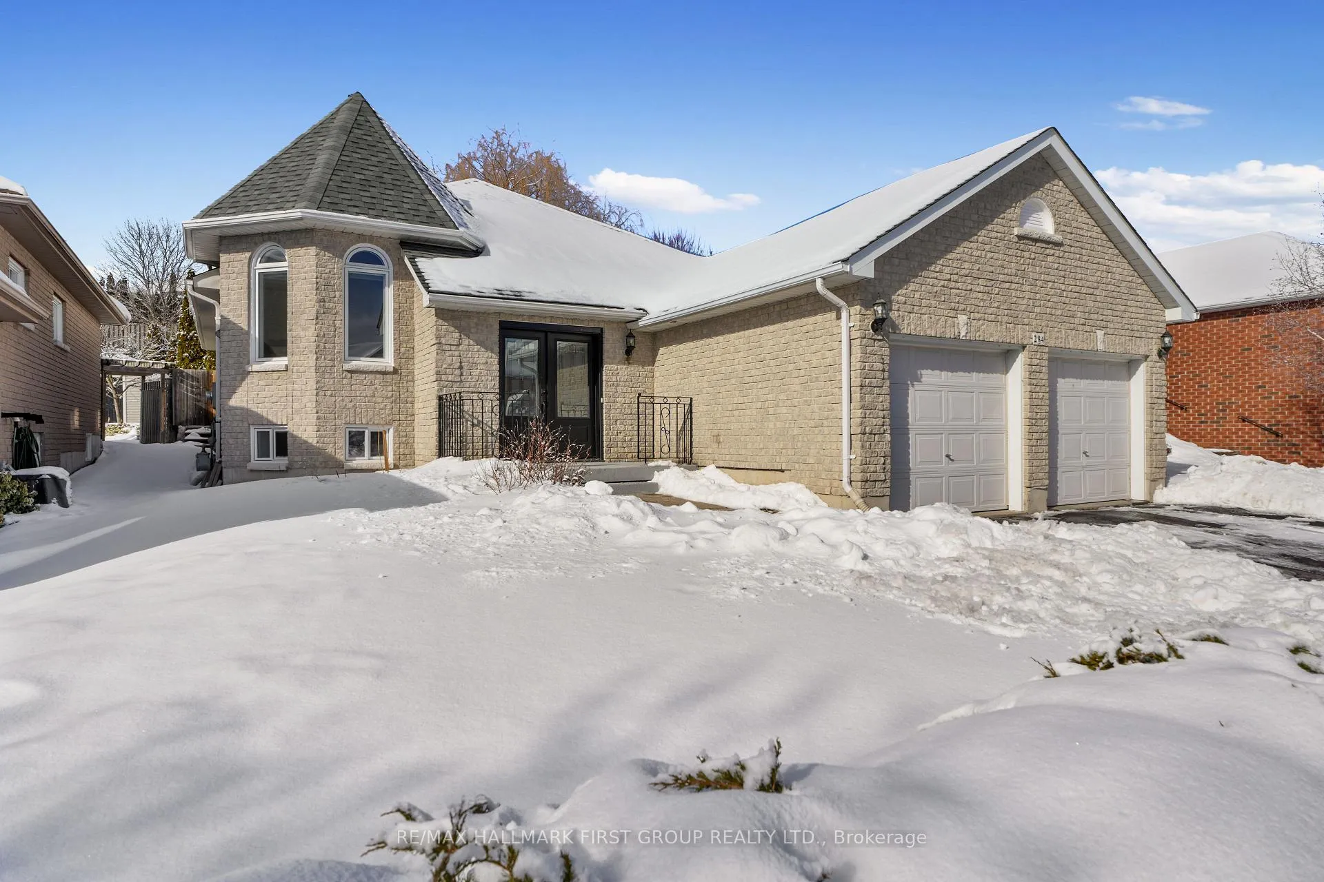 Photo 2 of 284 Parkview Hills Drive, Cobourg — HOMEH