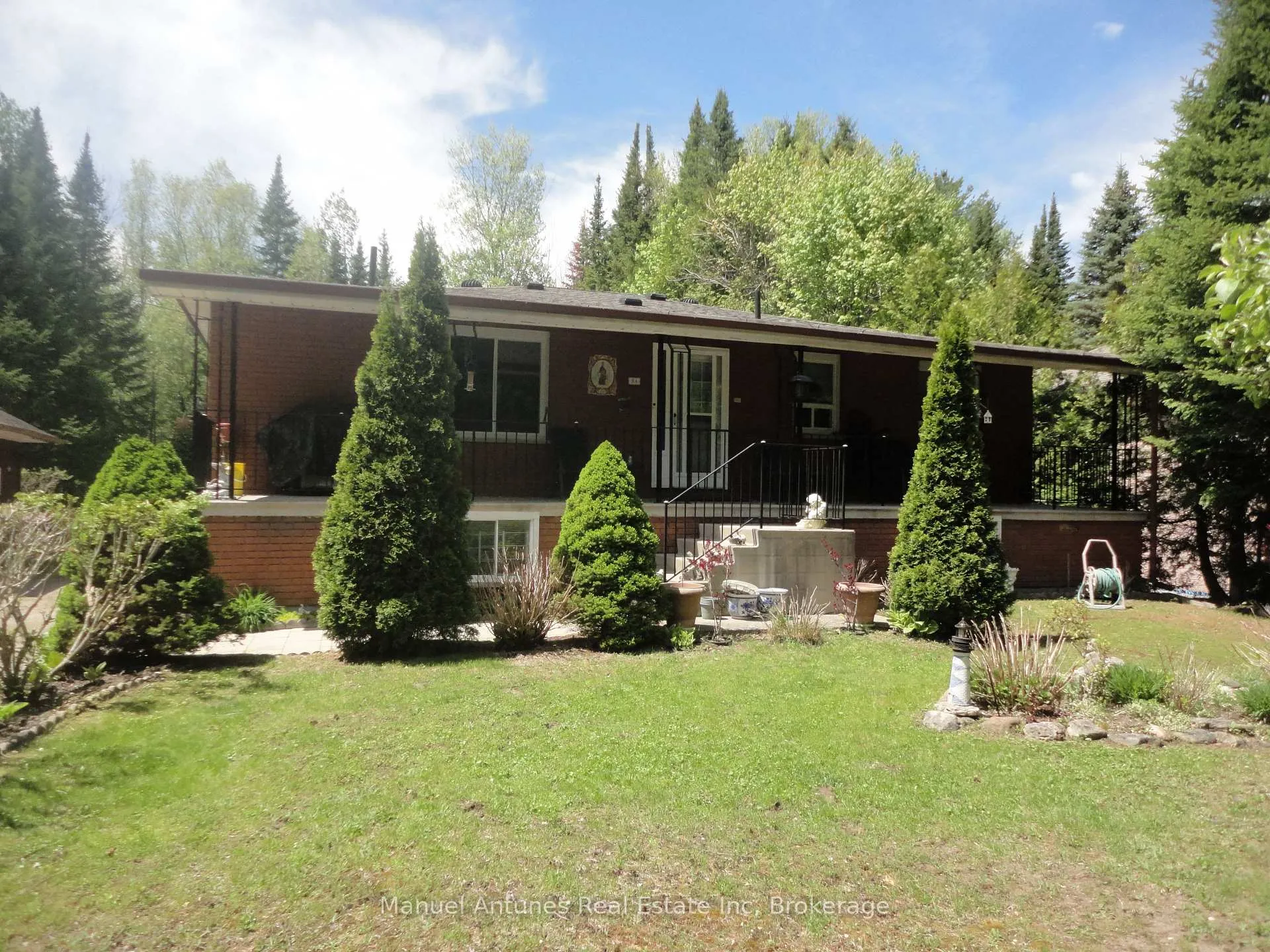 Photo 1 of 34 42nd Street S, Wasaga Beach — HOMEH