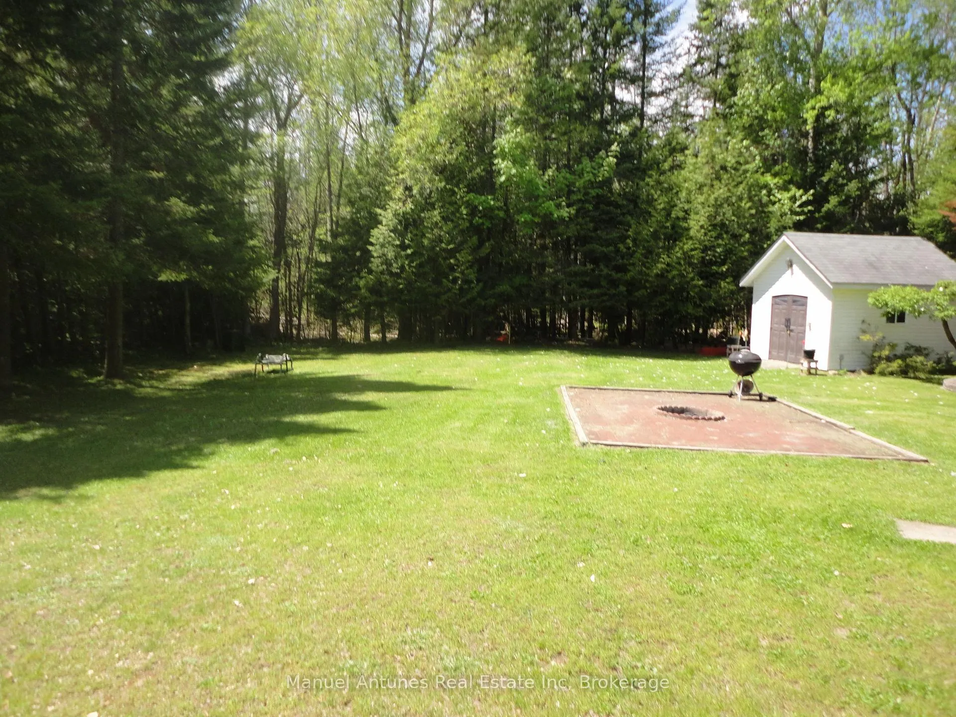 Photo 8 of 34 42nd Street S, Wasaga Beach — HOMEH