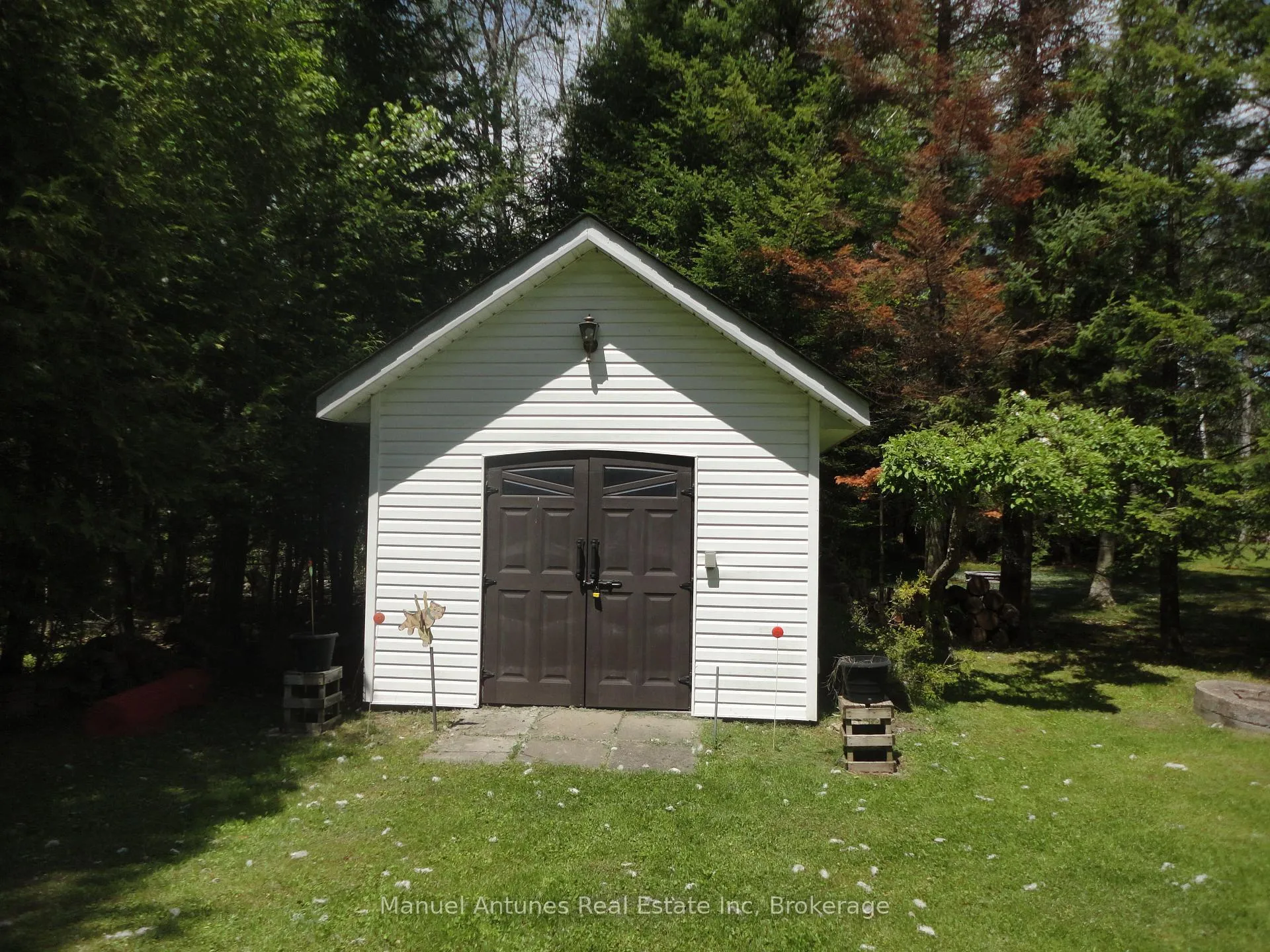 Photo 10 of 34 42nd Street S, Wasaga Beach — HOMEH