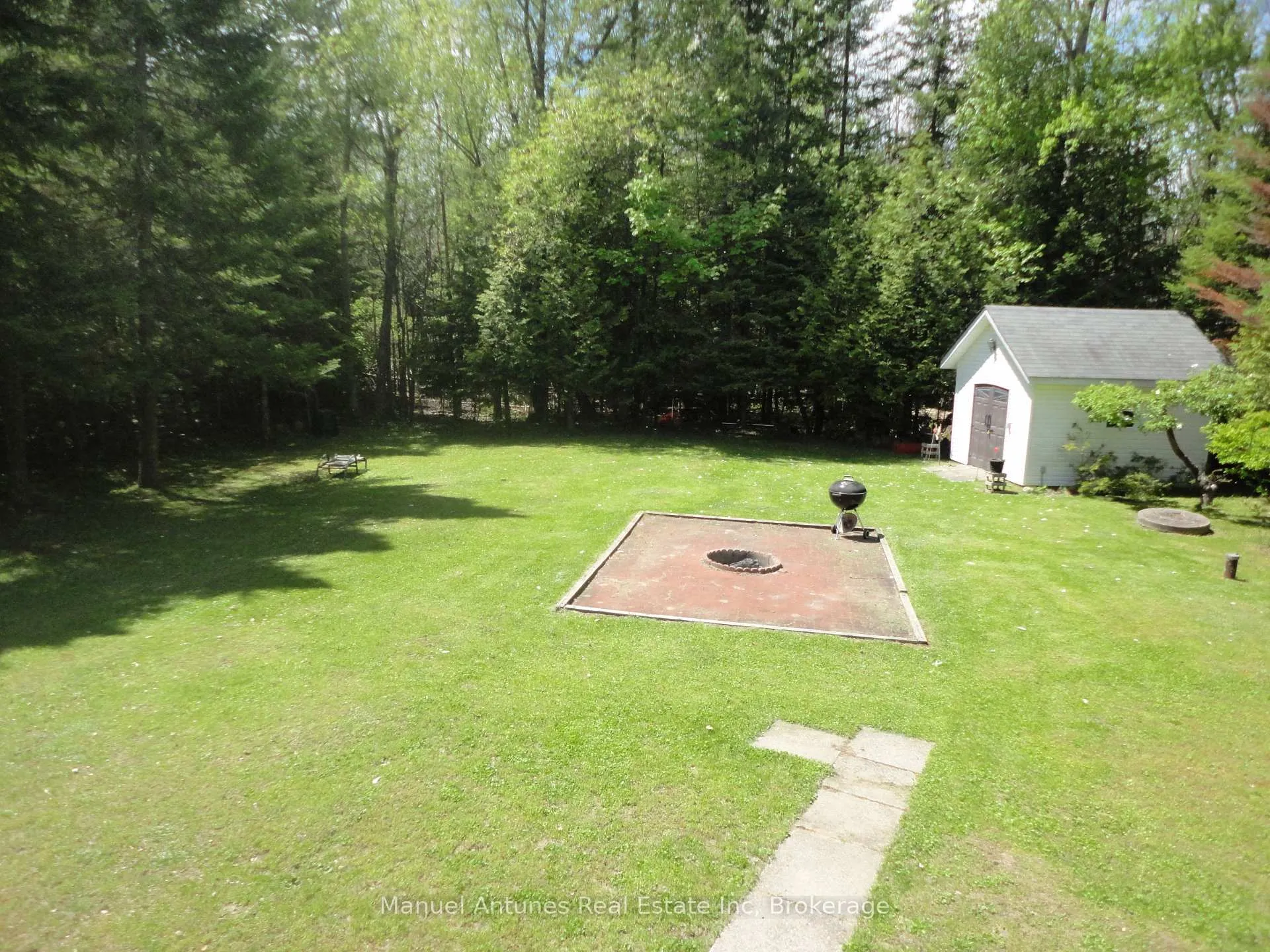 Photo 14 of 34 42nd Street S, Wasaga Beach — HOMEH