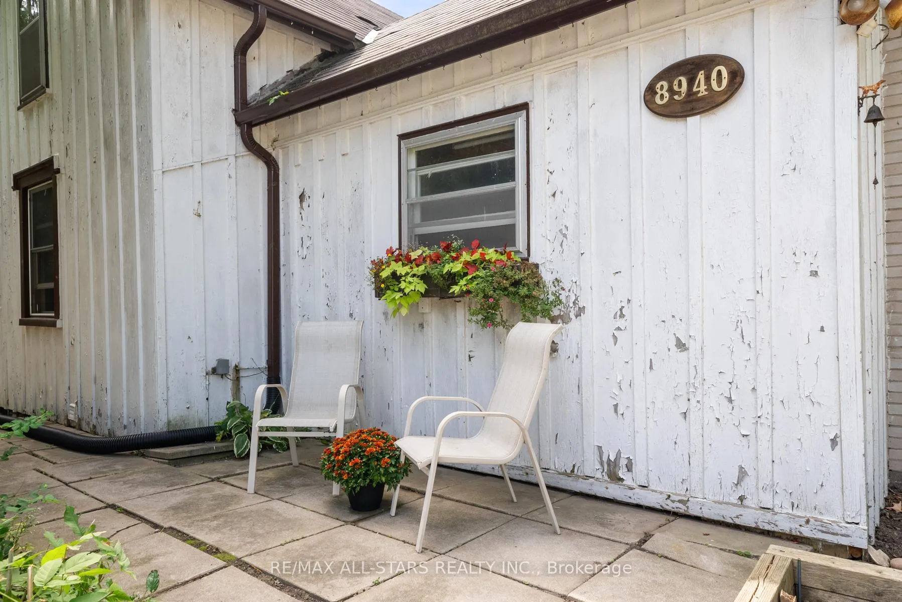 Photo 3 of 8940 Ashburn Road, Whitby, Rural Whitby — HOMEH