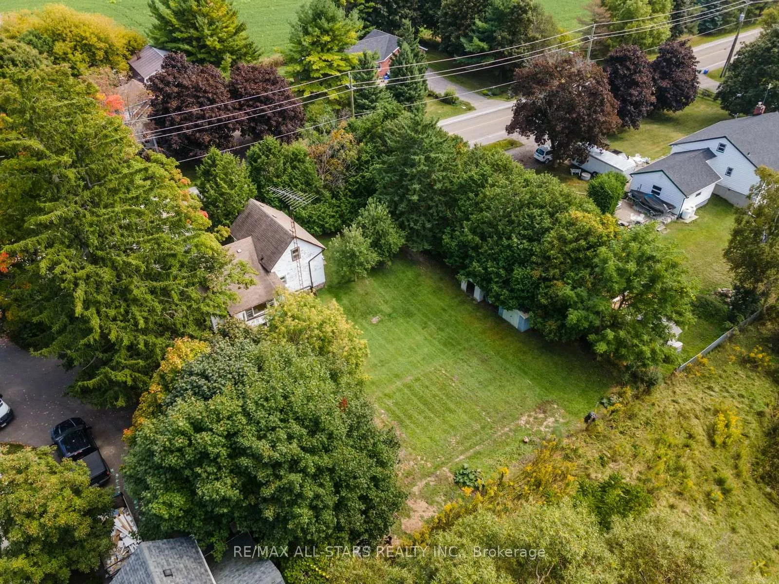 Photo 11 of 8940 Ashburn Road, Whitby, Rural Whitby — HOMEH