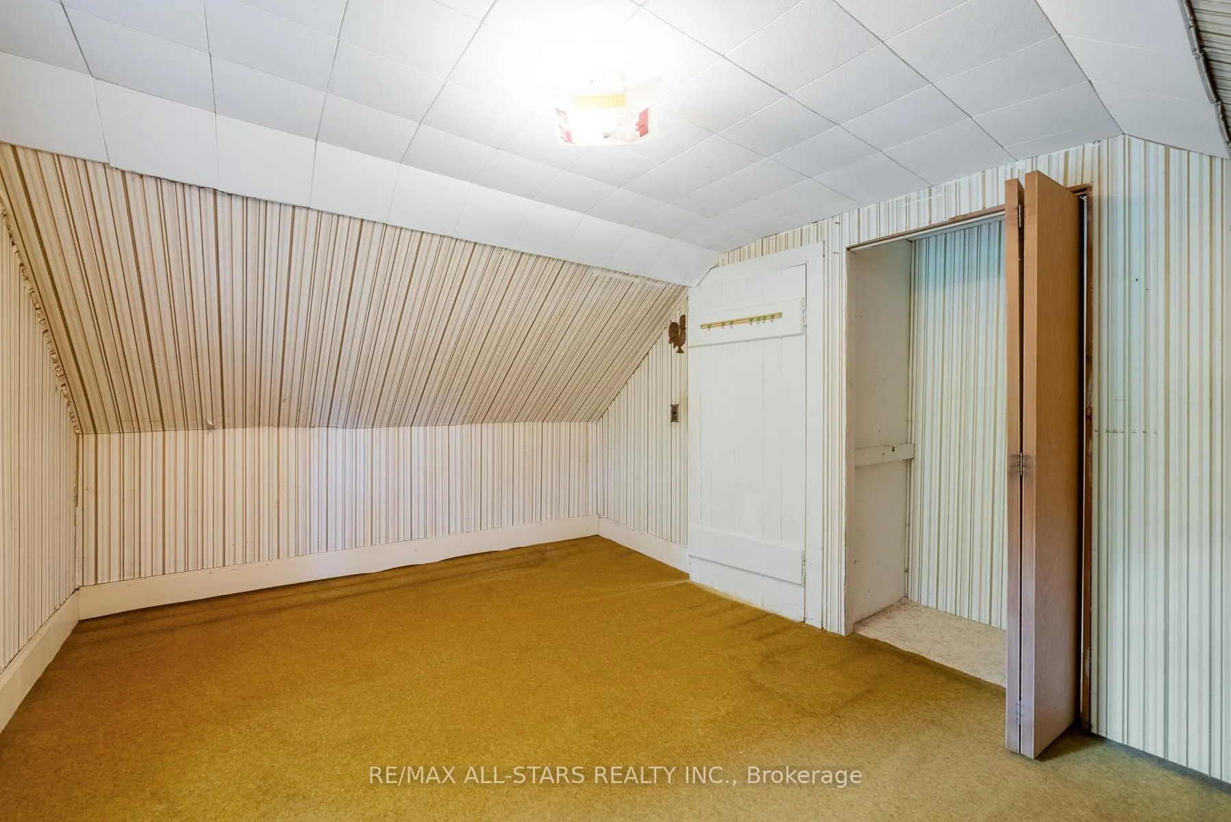 Photo 28 of 8940 Ashburn Road, Whitby, Rural Whitby — HOMEH