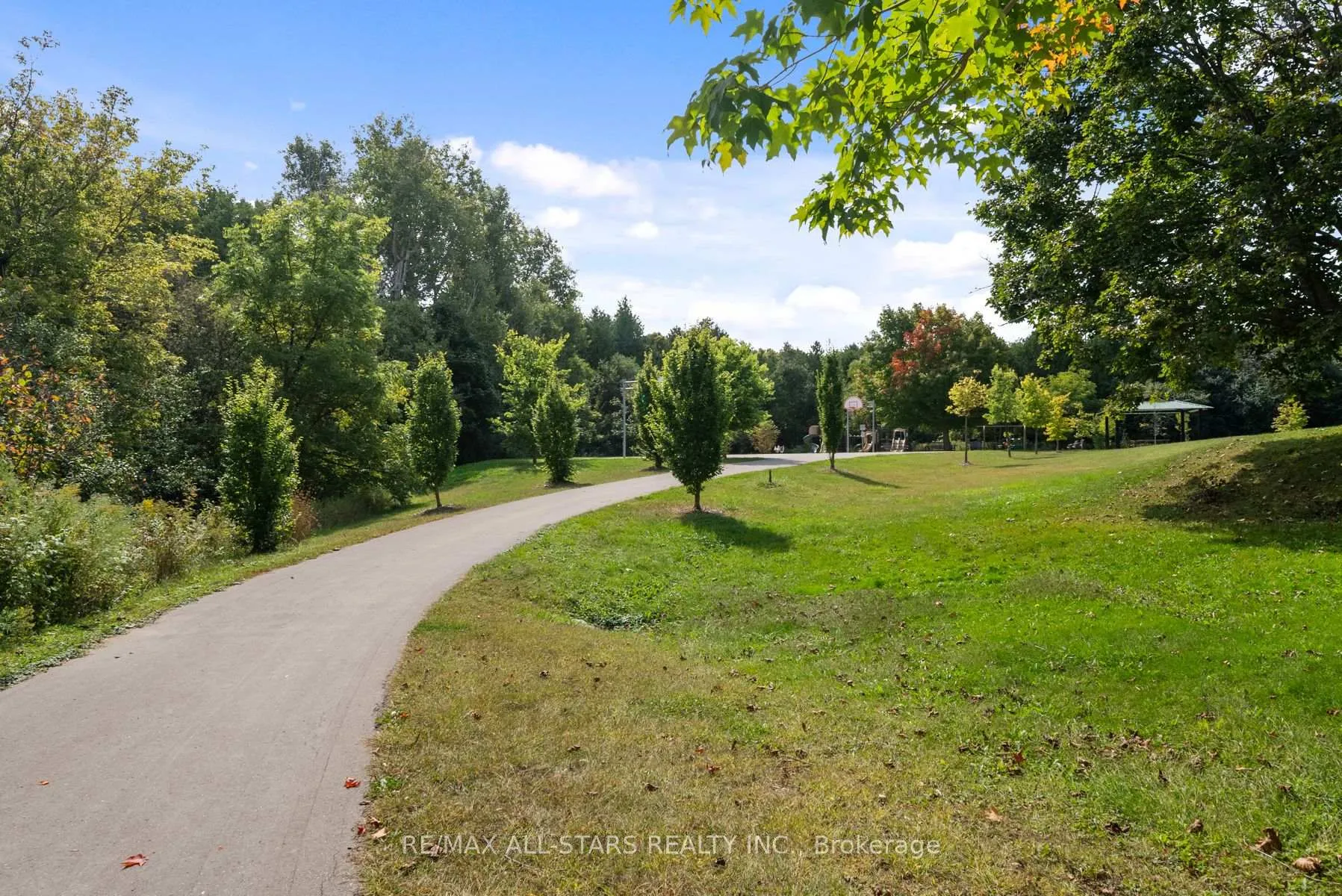 Photo 29 of 8940 Ashburn Road, Whitby, Rural Whitby — HOMEH