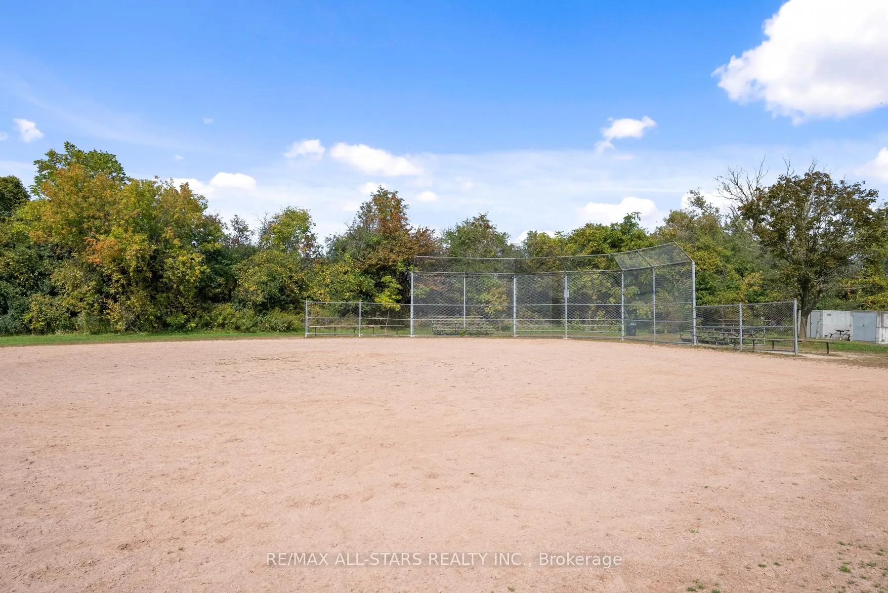 Photo 33 of 8940 Ashburn Road, Whitby, Rural Whitby — HOMEH