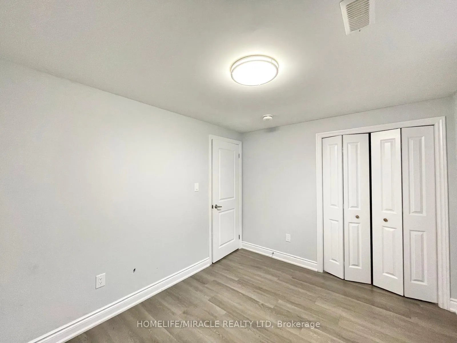 Photo 12 of Unit B, 98 Dallan Drive, Guelph, Pineridge/Westminster Woods — HOMEH