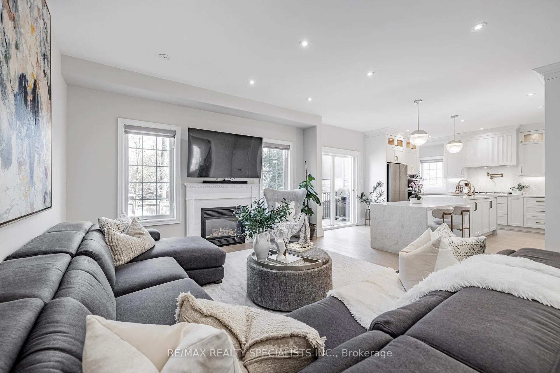 Photo 12 of 2532 Rebecca Street, Oakville, Bronte — HOMEH